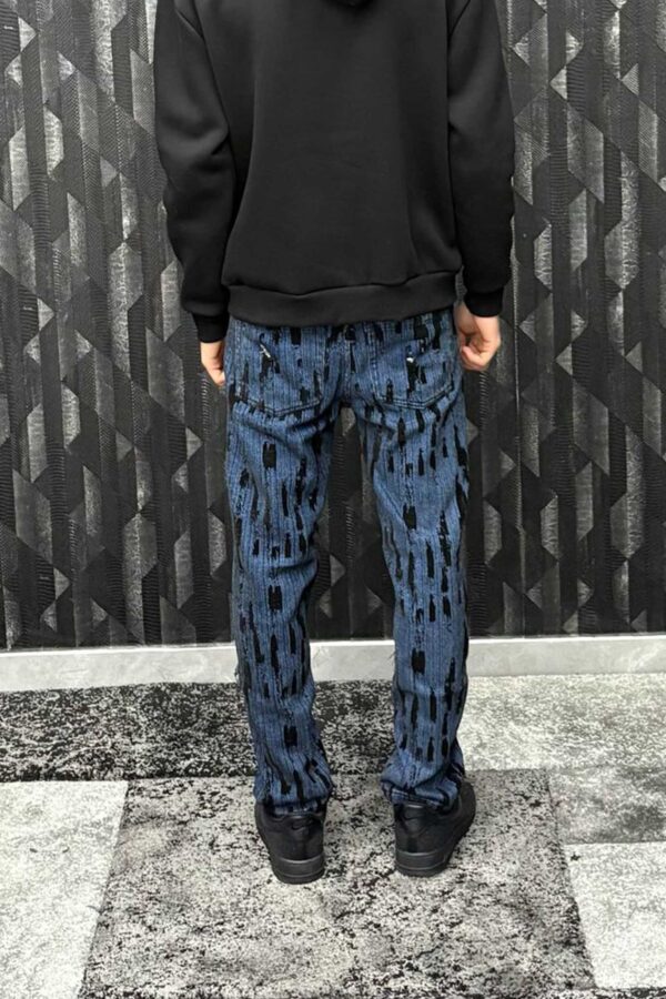 Jeans regular con fantasia - immagine 4