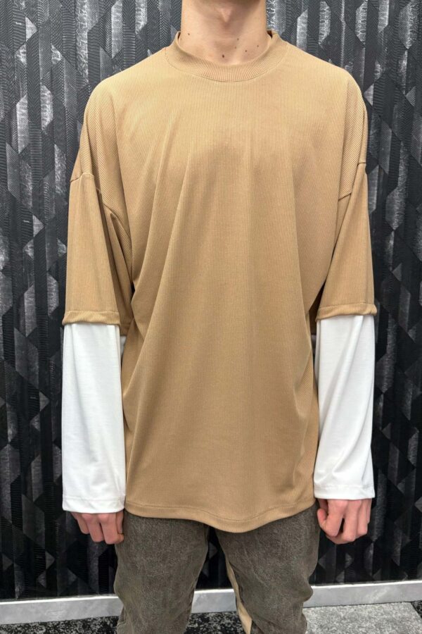 T-shirt in cotone elastico a coste con doppia manica