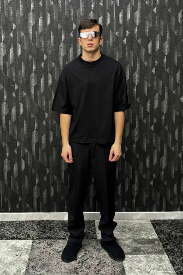 T-shirt over nera - immagine 3