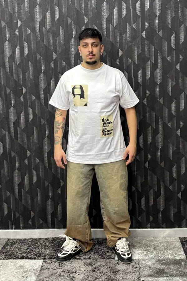 T shirt con logo - immagine 2